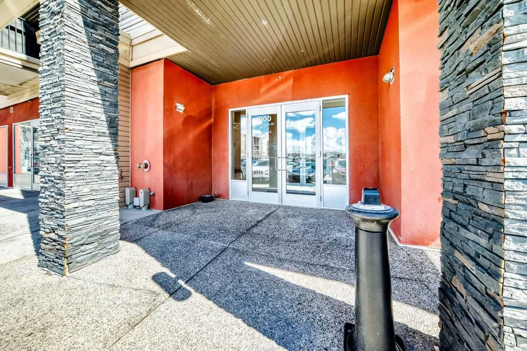 403 Mackenzie Way SW Airdrie AB T4B 3V7
