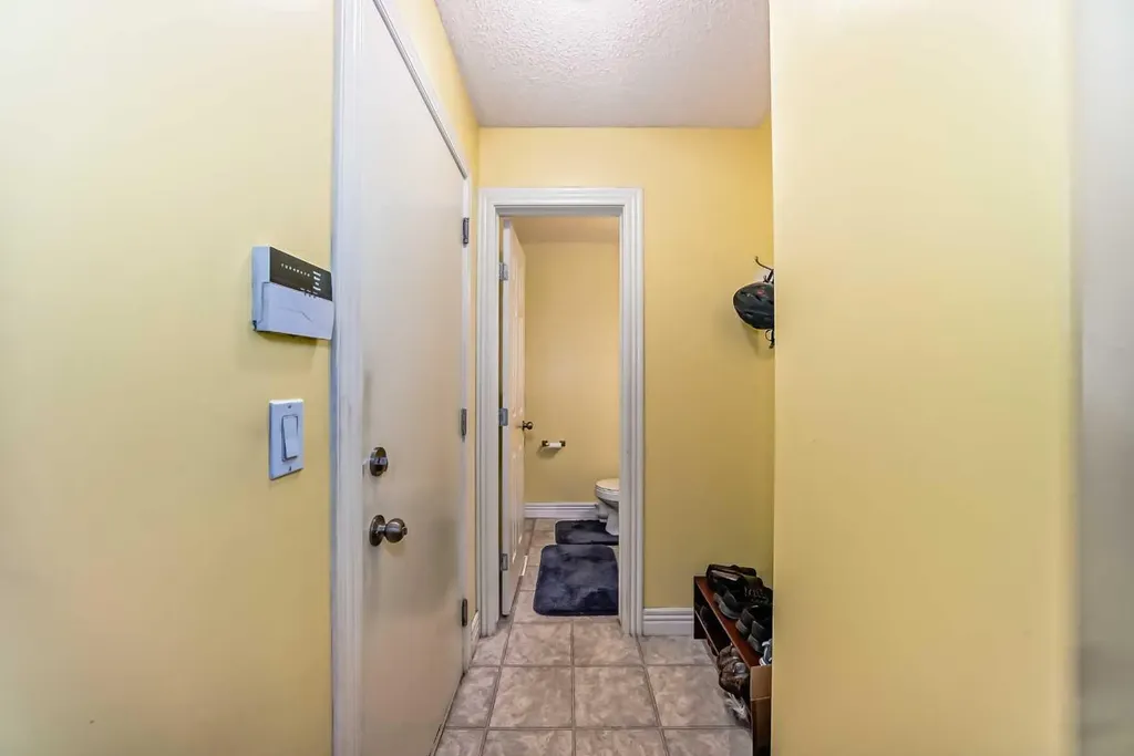 187 Bridlewood View SW Calgary AB T2Y 3X7