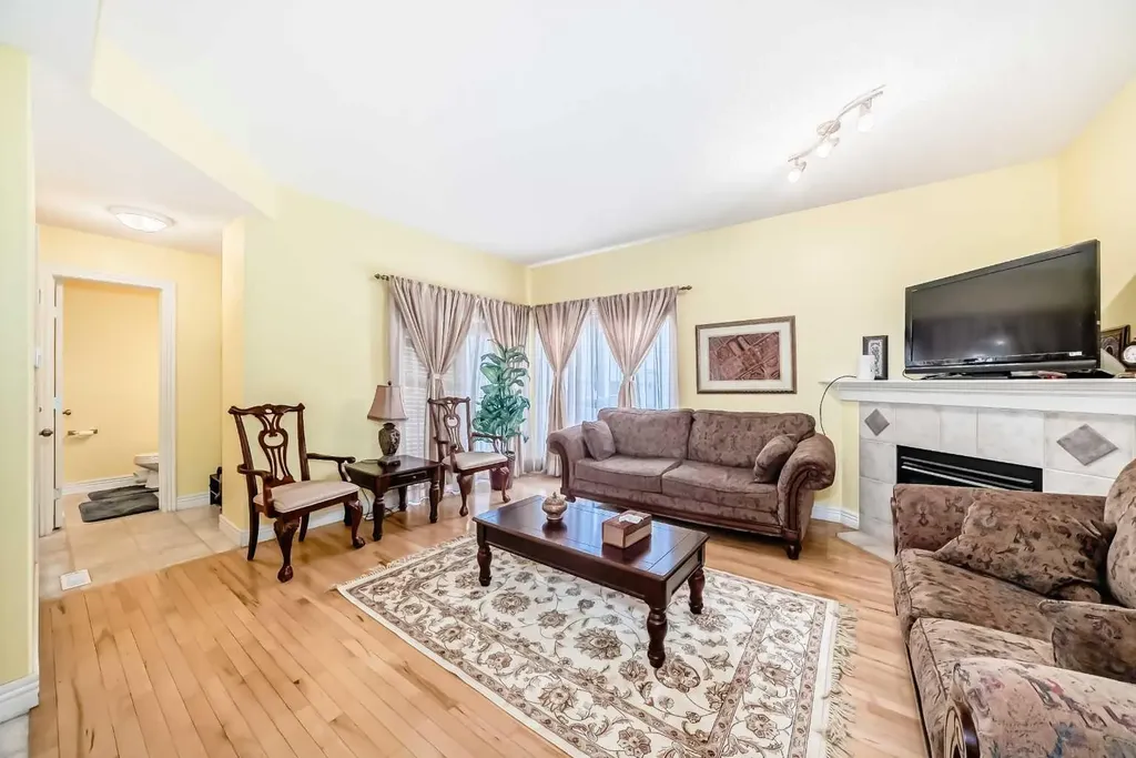 187 Bridlewood View SW Calgary AB T2Y 3X7