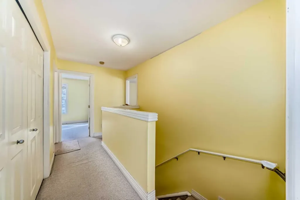 187 Bridlewood View SW Calgary AB T2Y 3X7