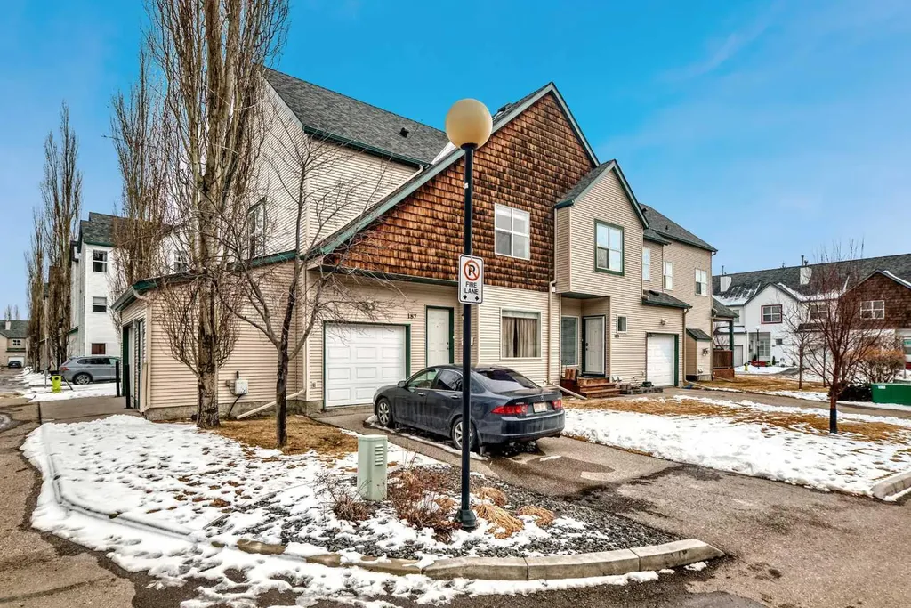 187 Bridlewood View SW Calgary AB T2Y 3X7