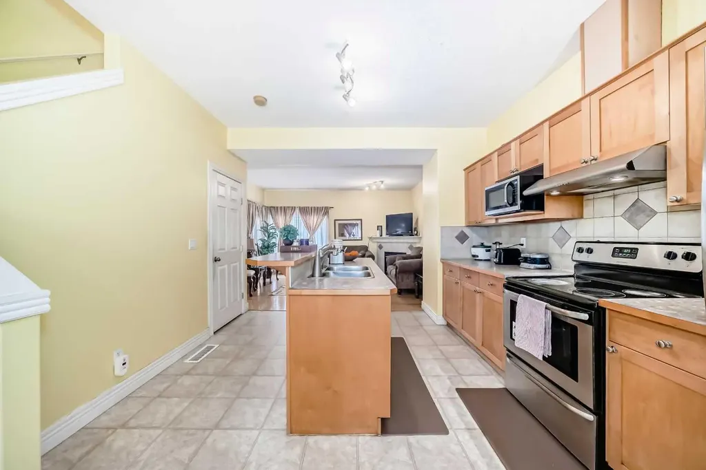 187 Bridlewood View SW Calgary AB T2Y 3X7