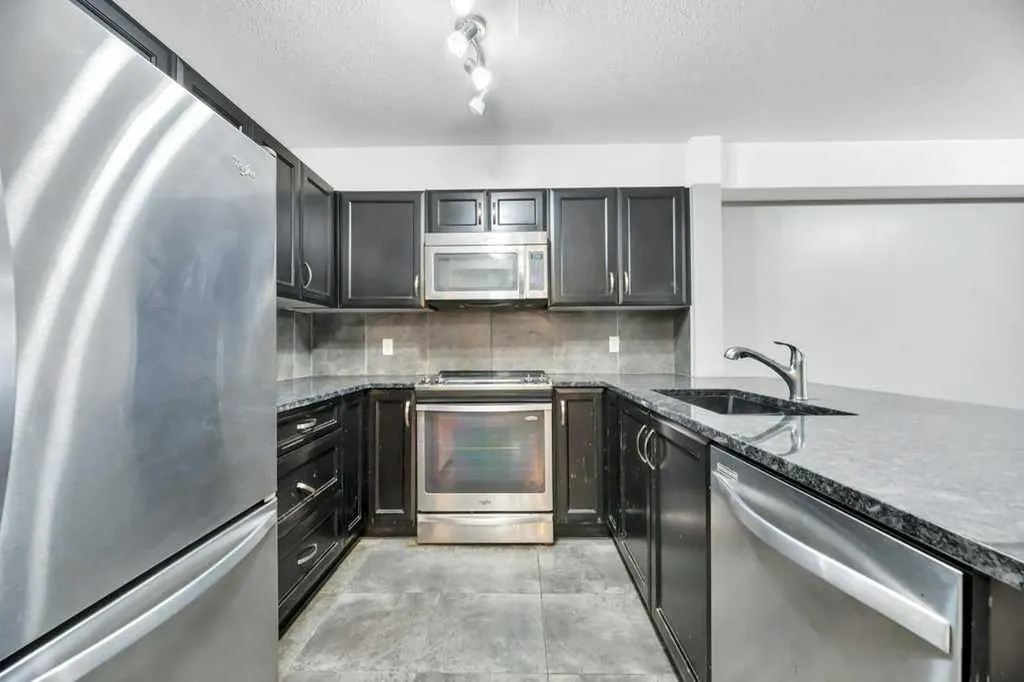 6118 80 Avenue NE Calgary AB T3J 0S6