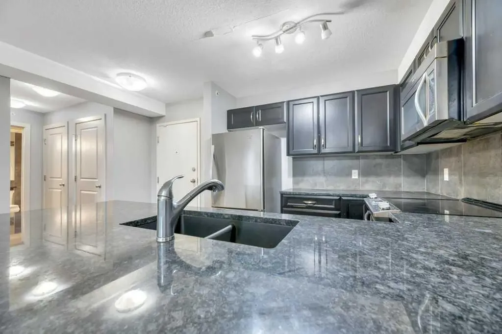 6118 80 Avenue NE Calgary AB T3J 0S6