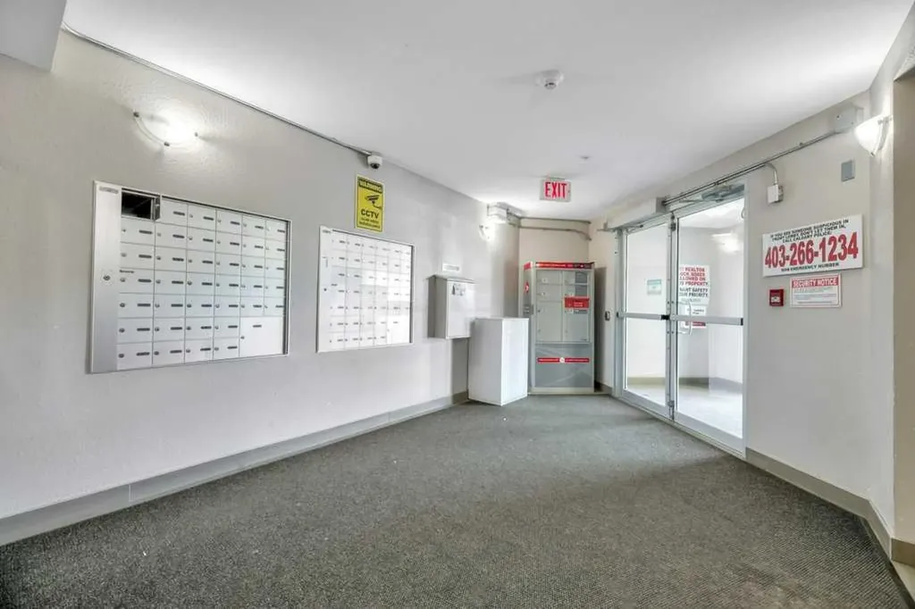 6118 80 Avenue NE Calgary AB T3J 0S6