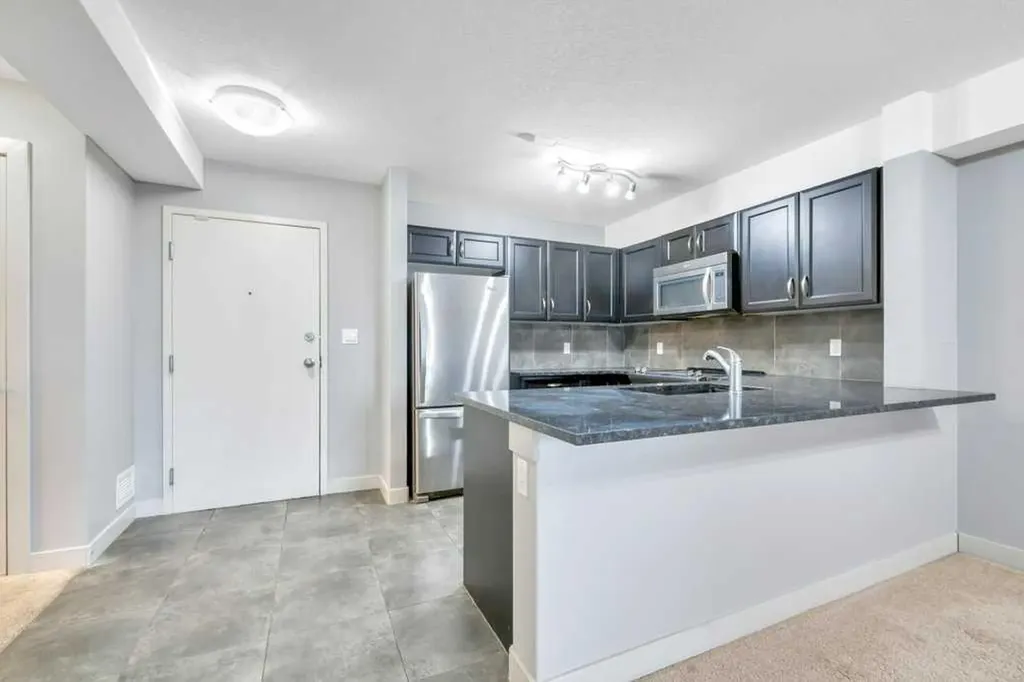 6118 80 Avenue NE Calgary AB T3J 0S6