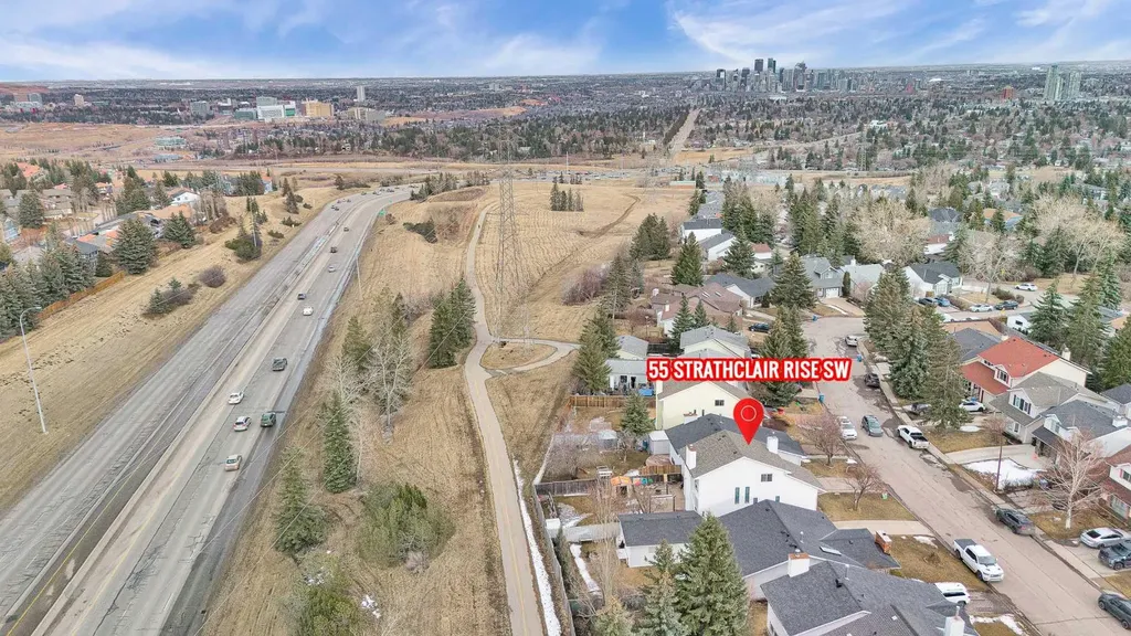 44 Strathclair Rise SW Calgary AB T3H 1G4