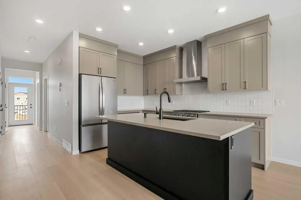 213 Bridgeport Gate Chestermere AB T1X 3E2