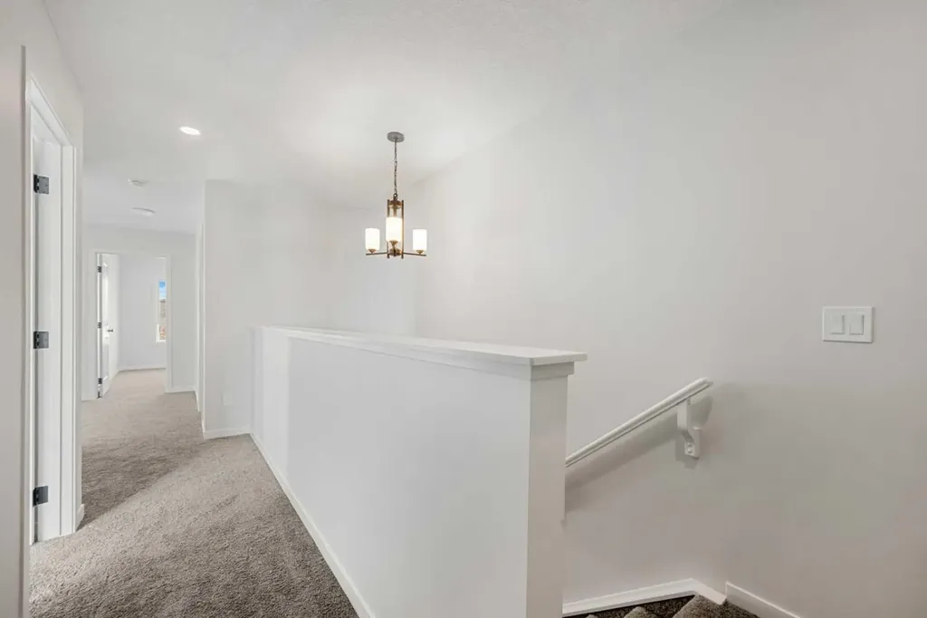 213 Bridgeport Gate Chestermere AB T1X 3E2
