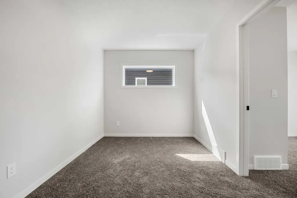 213 Bridgeport Gate Chestermere AB T1X 3E2