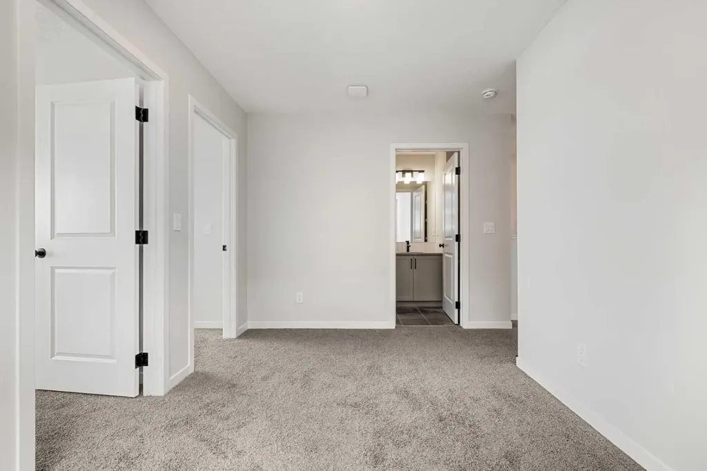 213 Bridgeport Gate Chestermere AB T1X 3E2