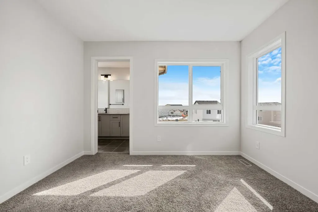 213 Bridgeport Gate Chestermere AB T1X 3E2