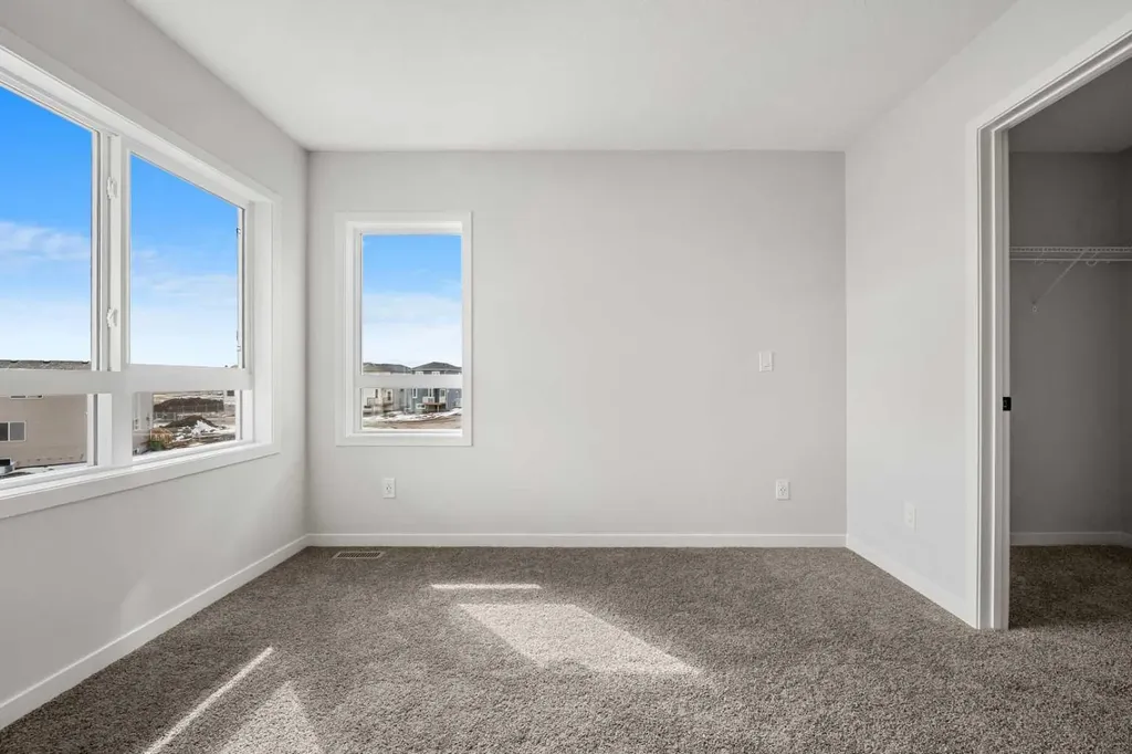213 Bridgeport Gate Chestermere AB T1X 3E2