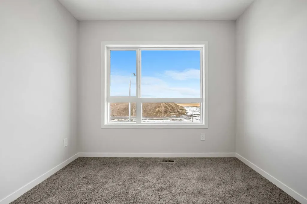213 Bridgeport Gate Chestermere AB T1X 3E2