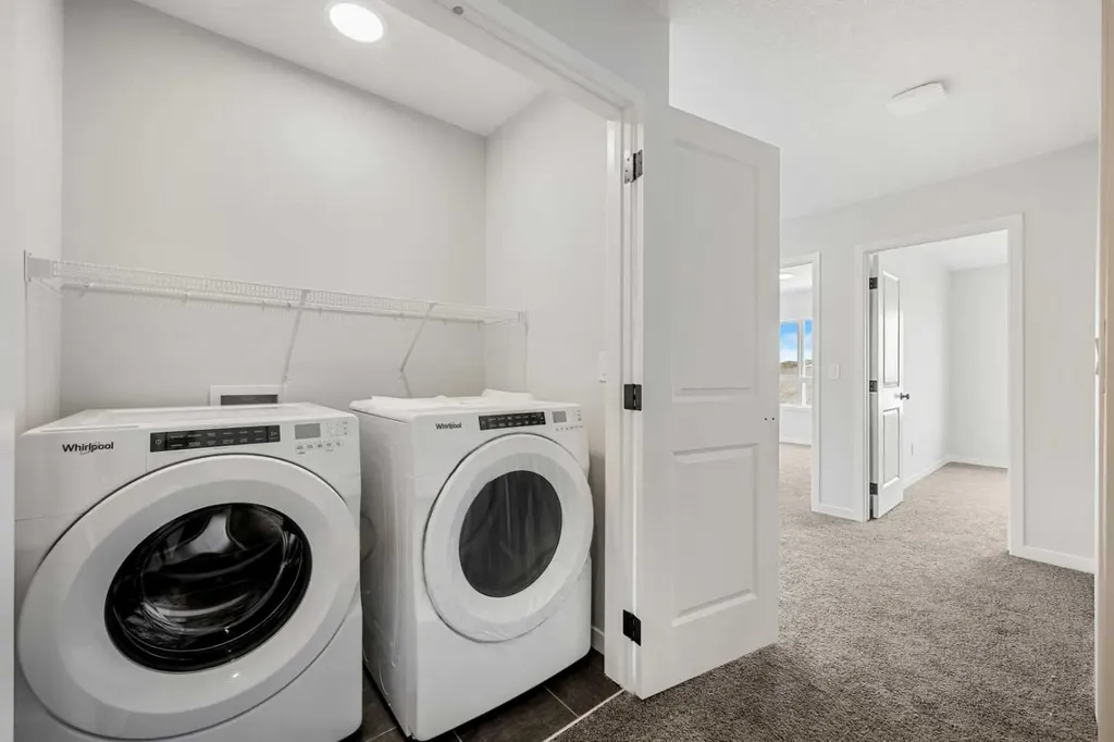 213 Bridgeport Gate Chestermere AB T1X 3E2