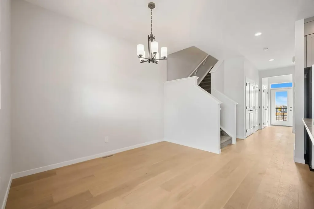 213 Bridgeport Gate Chestermere AB T1X 3E2