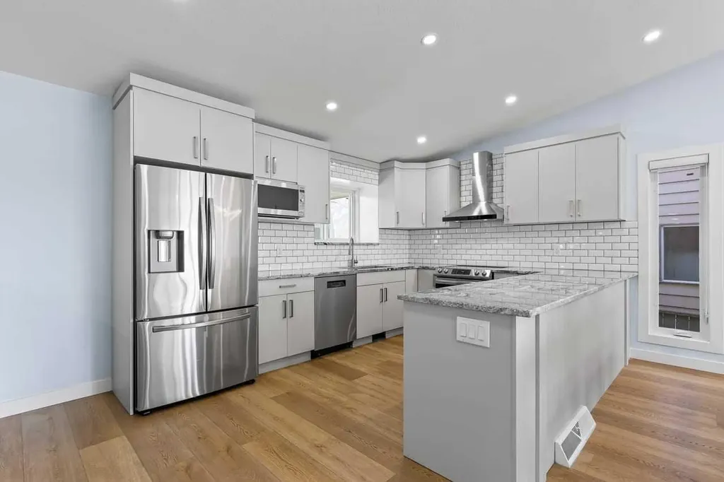 55 Whitehaven Crescent NE Calgary AB T1Y6C4