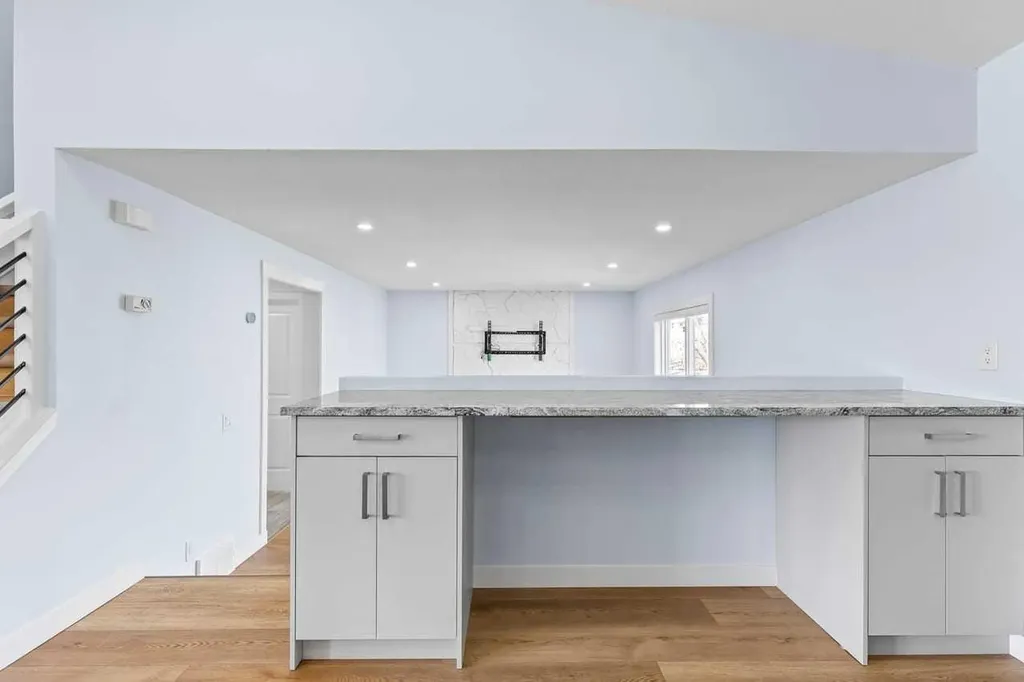 55 Whitehaven Crescent NE Calgary AB T1Y6C4