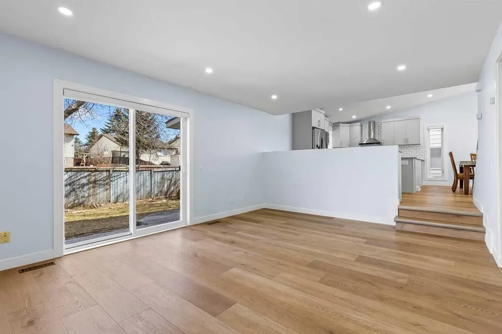 55 Whitehaven Crescent NE Calgary AB T1Y6C4