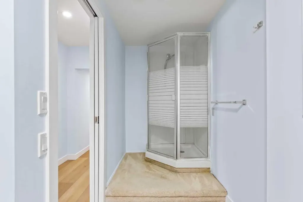 55 Whitehaven Crescent NE Calgary AB T1Y6C4