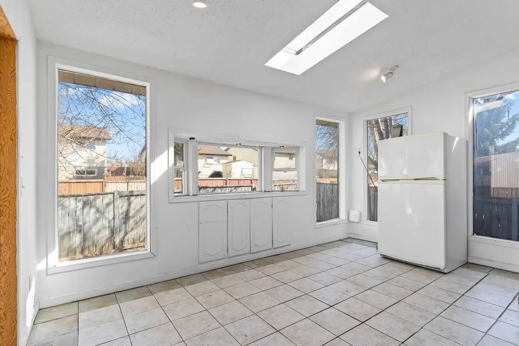 55 Whitehaven Crescent NE Calgary AB T1Y6C4