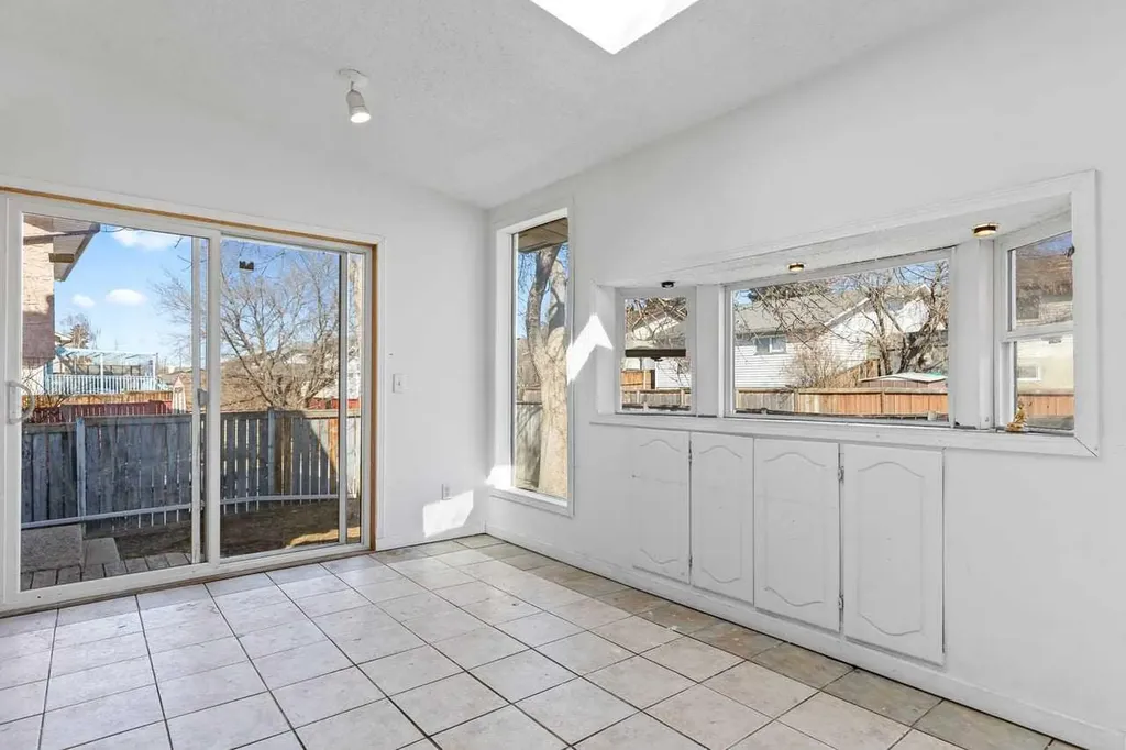 55 Whitehaven Crescent NE Calgary AB T1Y6C4