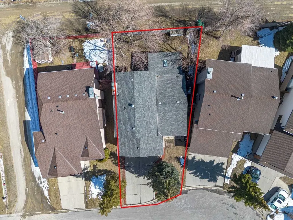 55 Whitehaven Crescent NE Calgary AB T1Y6C4