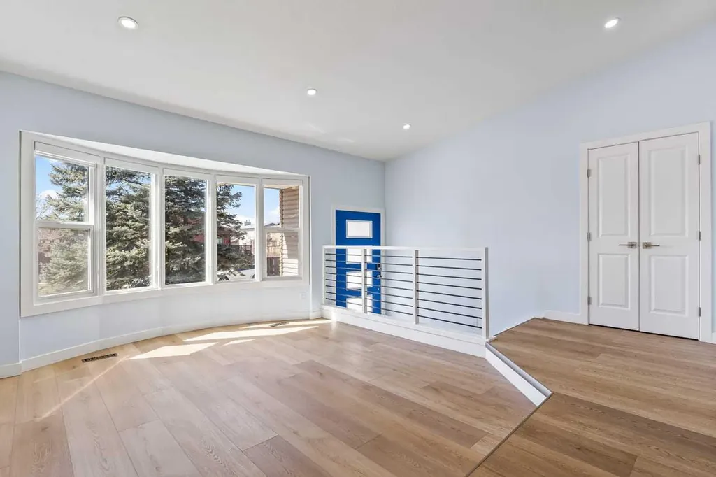 55 Whitehaven Crescent NE Calgary AB T1Y6C4