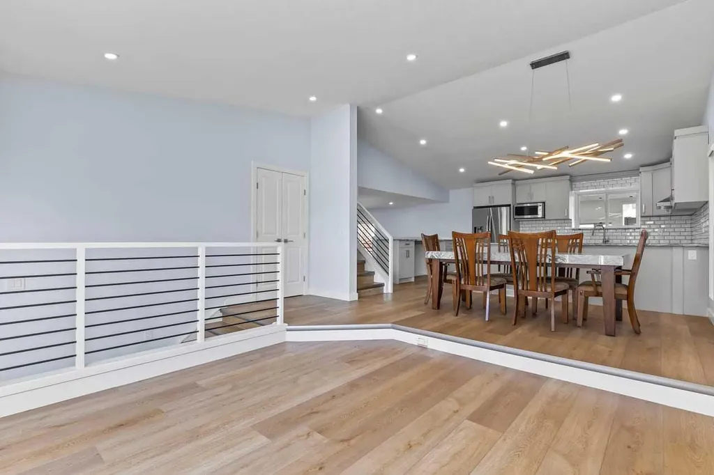 55 Whitehaven Crescent NE Calgary AB T1Y6C4
