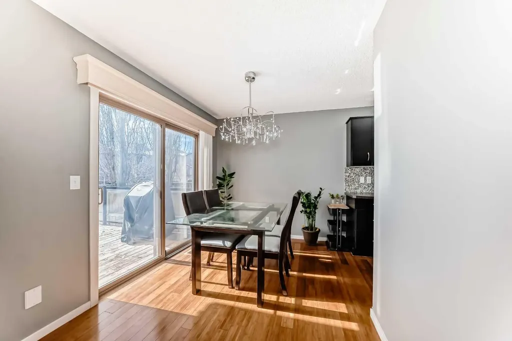 136 Sage Valley Drive NW Calgary AB T3R 0E4