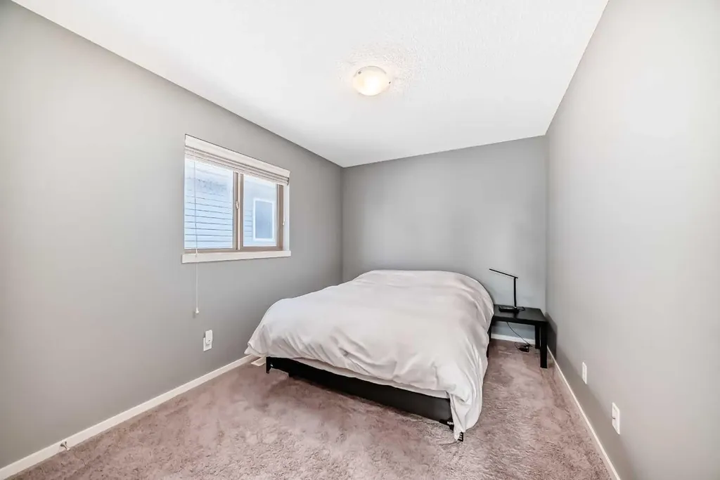 136 Sage Valley Drive NW Calgary AB T3R 0E4
