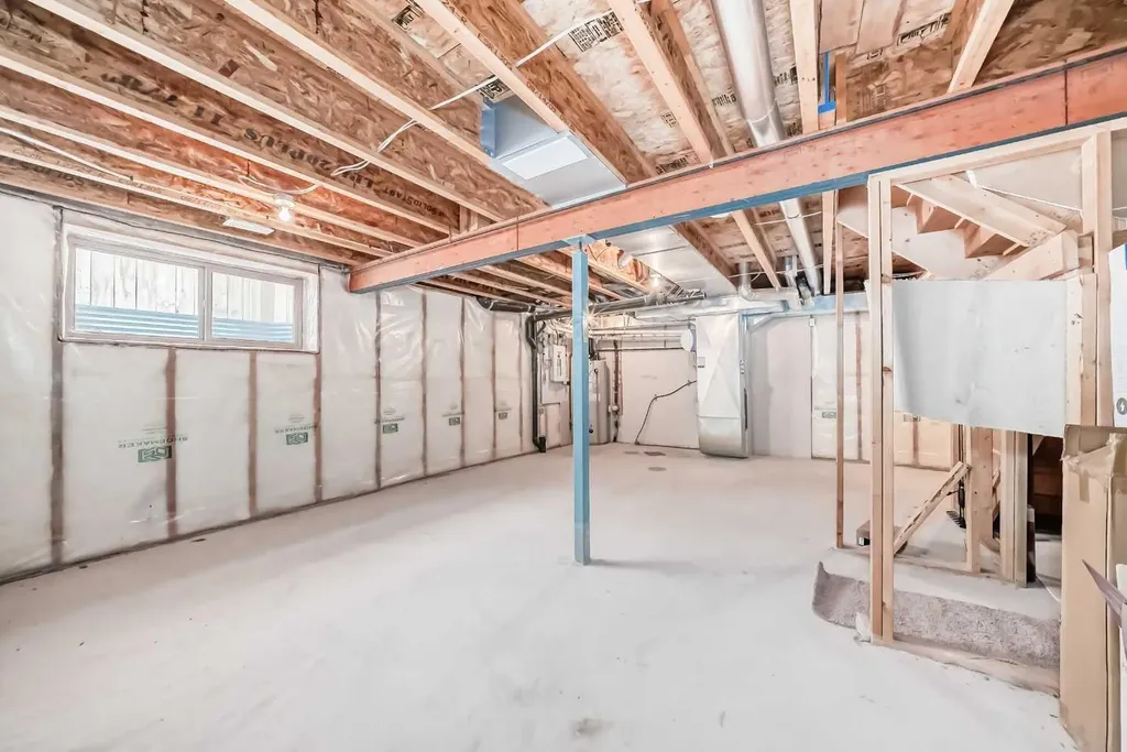 136 Sage Valley Drive NW Calgary AB T3R 0E4