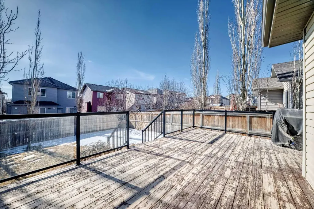 136 Sage Valley Drive NW Calgary AB T3R 0E4