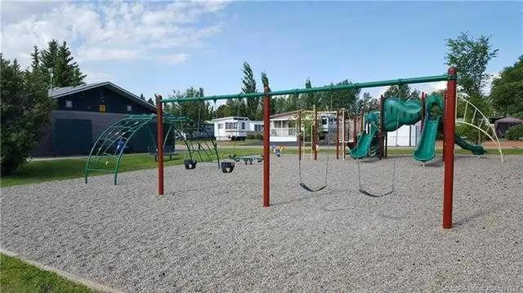 45 Points West Resort Sylvan Lake AB T4S 1T3