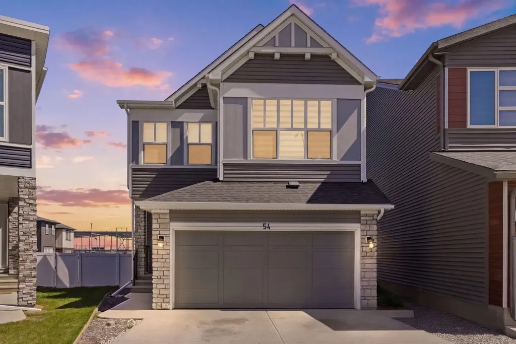 54 Belmont Manor SW Calgary AB T2X 5E4