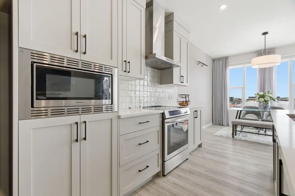 54 Belmont Manor SW Calgary AB T2X 5E4