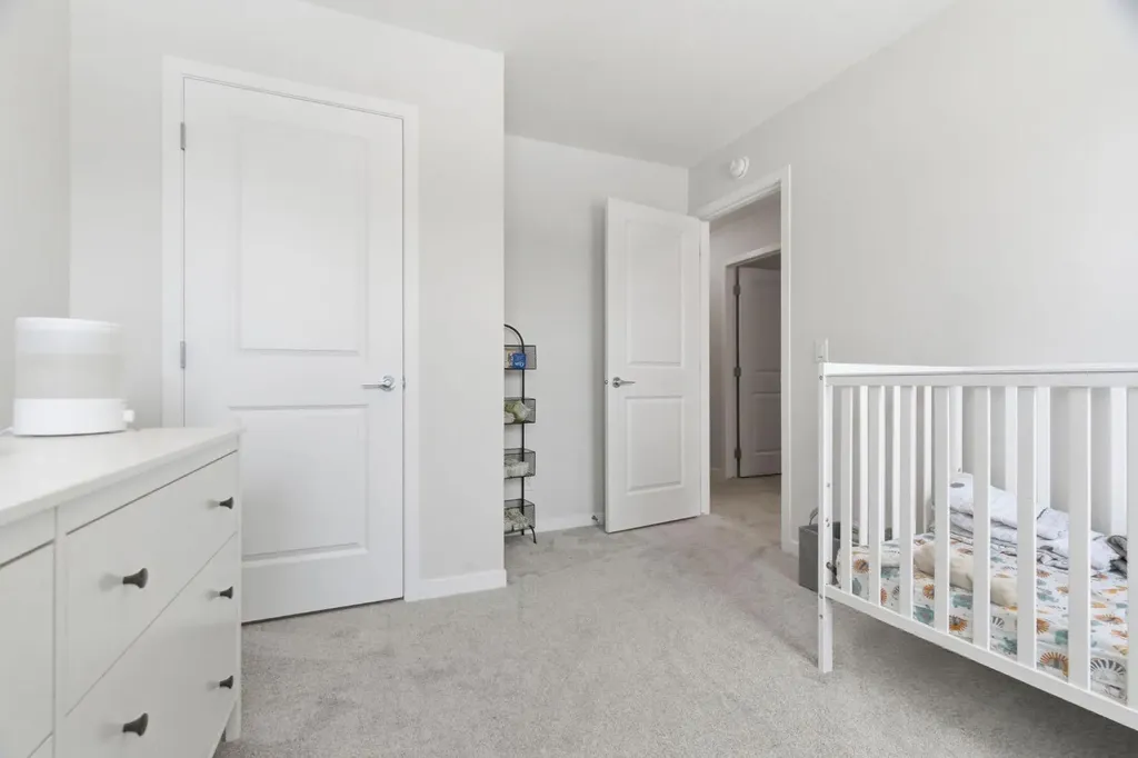 54 Belmont Manor SW Calgary AB T2X 5E4