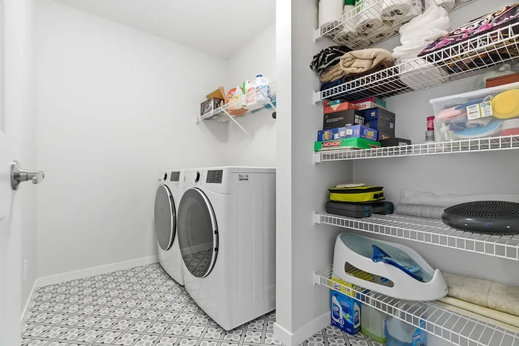 54 Belmont Manor SW Calgary AB T2X 5E4