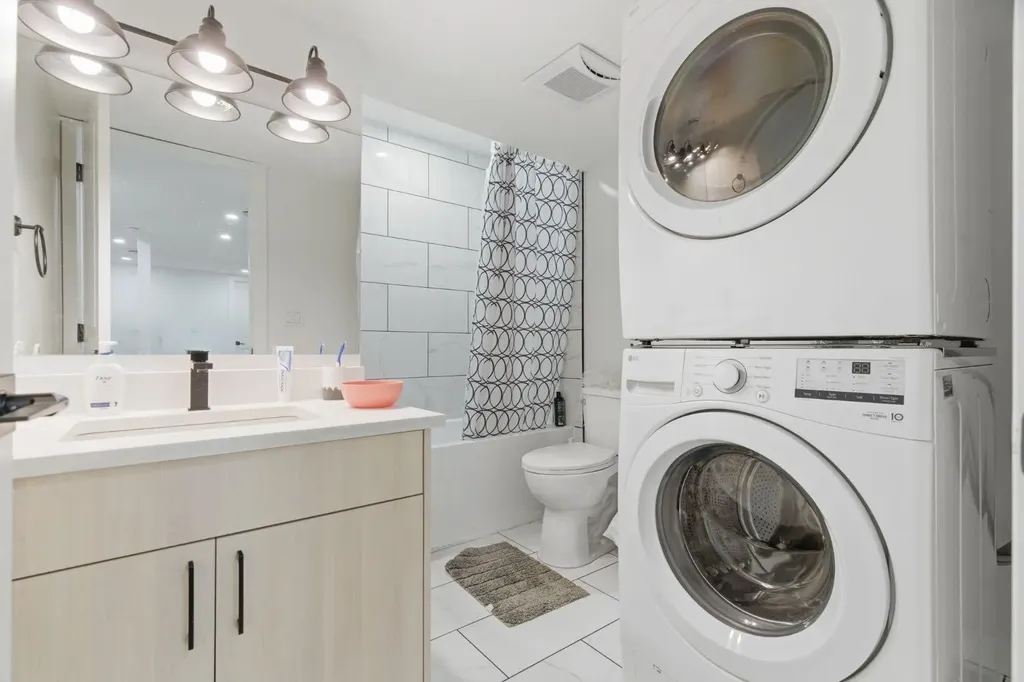 54 Belmont Manor SW Calgary AB T2X 5E4