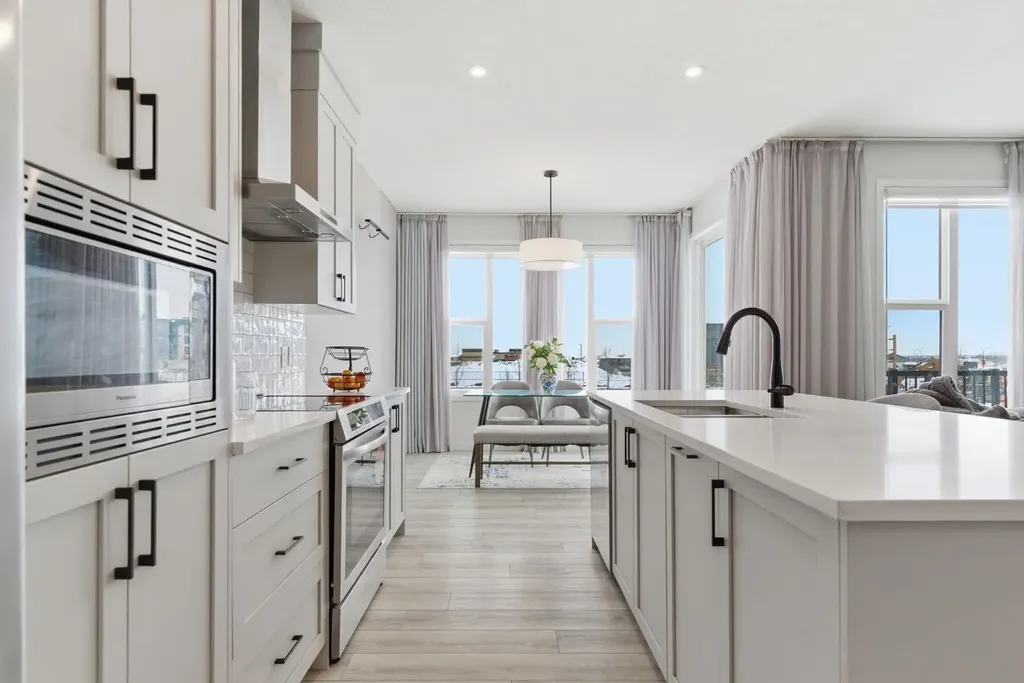 54 Belmont Manor SW Calgary AB T2X 5E4