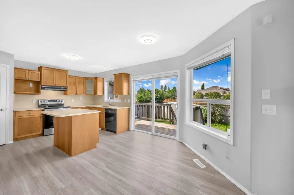 171 Willowbrook Drive NW Airdrie AB T4B 2W5