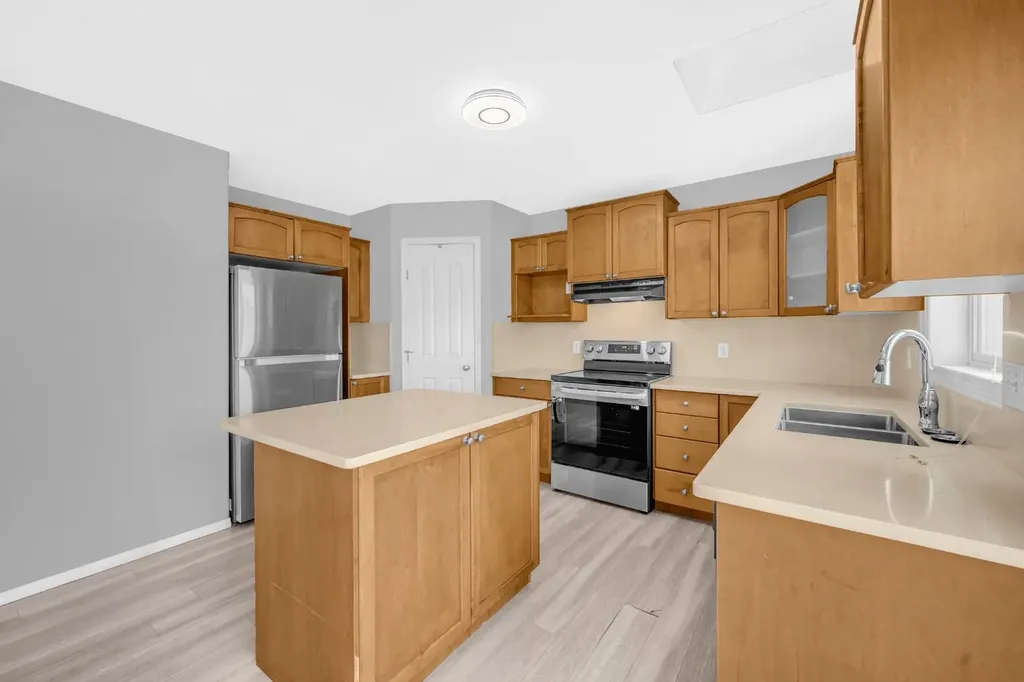 171 Willowbrook Drive NW Airdrie AB T4B 2W5