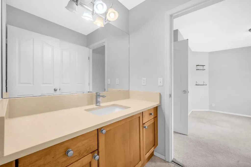 171 Willowbrook Drive NW Airdrie AB T4B 2W5
