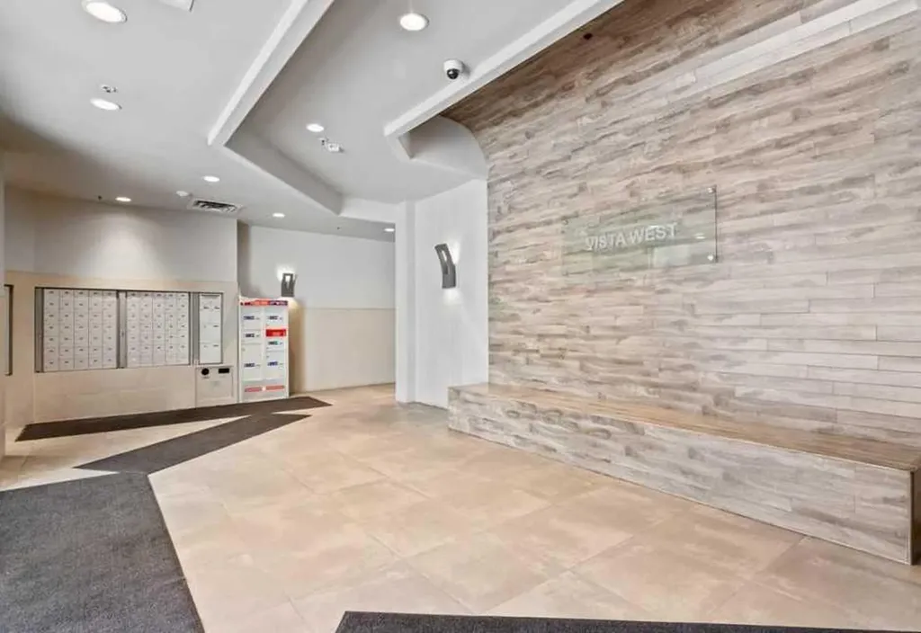 683 10 Street SW Calgary AB T2P5G3