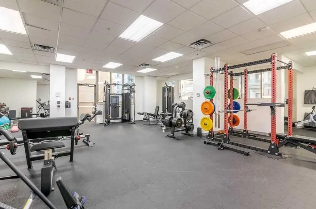 683 10 Street SW Calgary AB T2P5G3