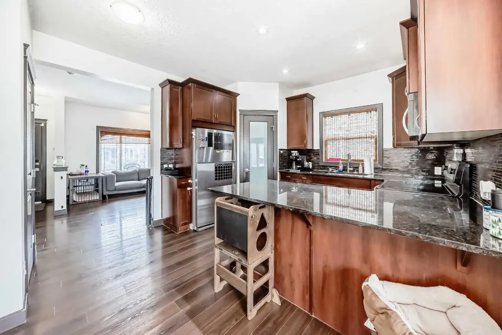 17 Redstone Common NE Calgary AB T3N 0K3