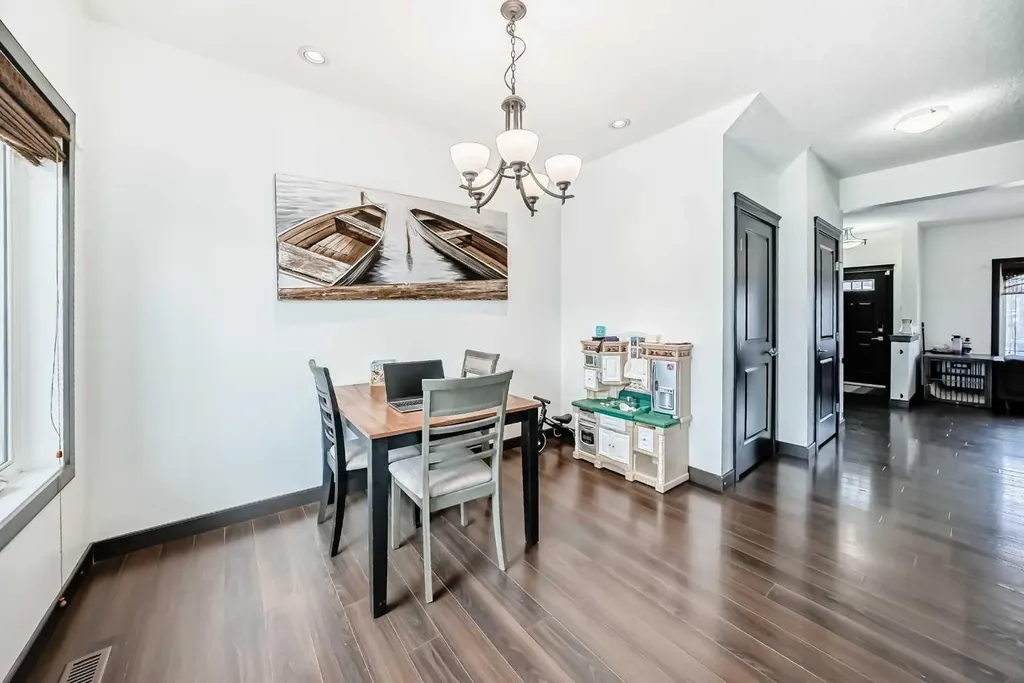 17 Redstone Common NE Calgary AB T3N 0K3