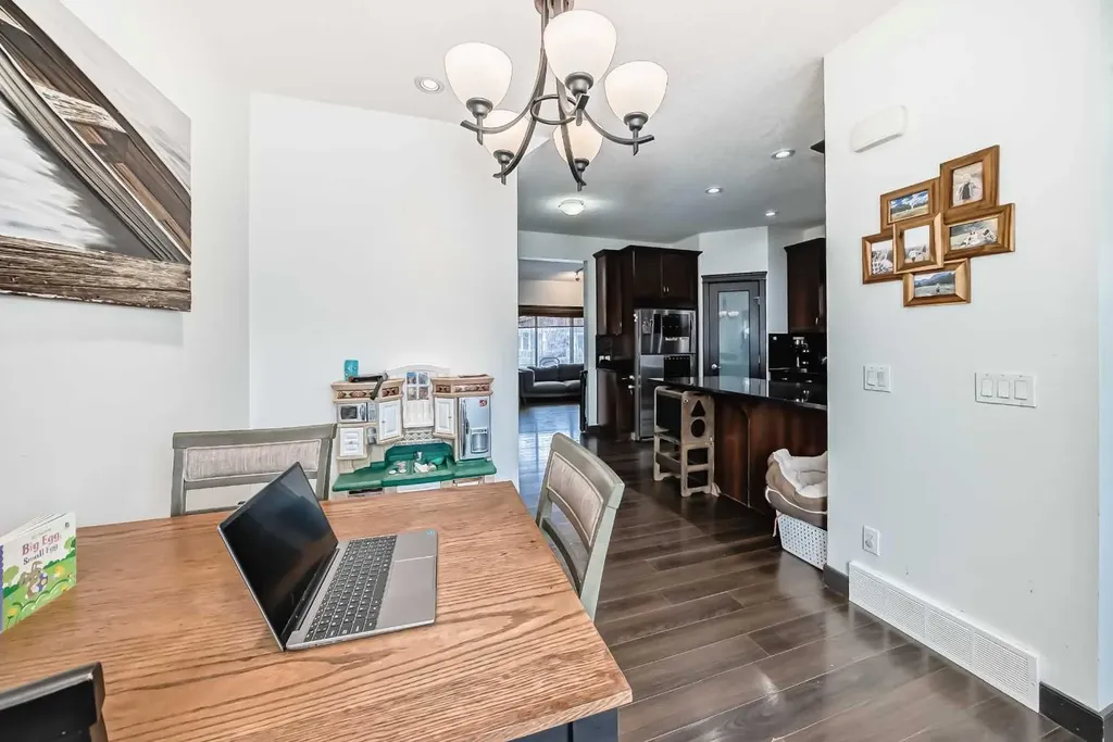 17 Redstone Common NE Calgary AB T3N 0K3