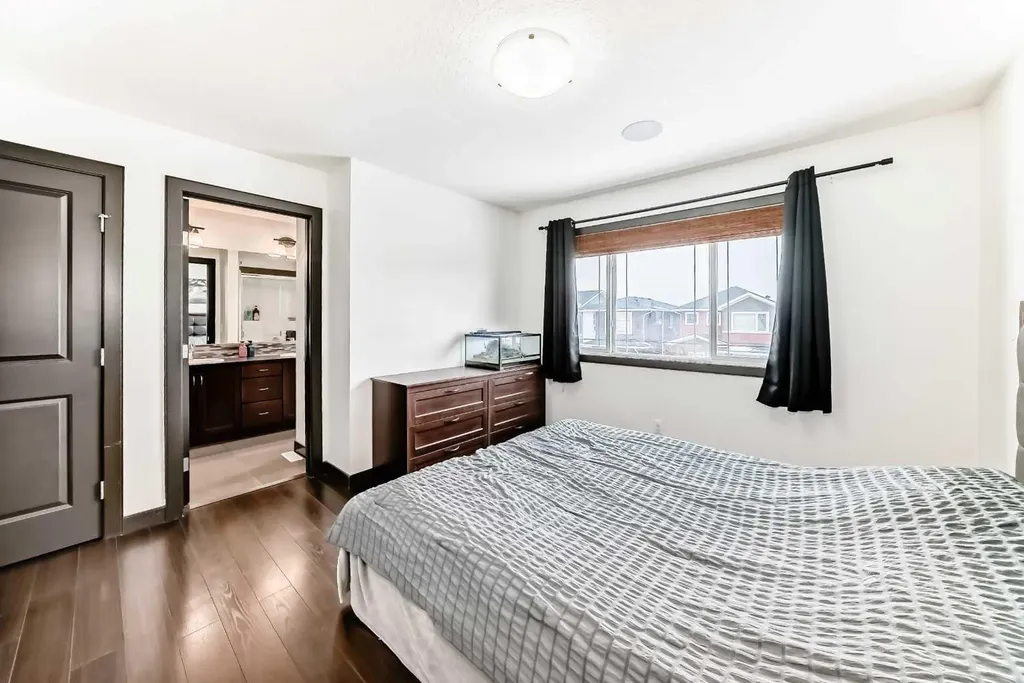 17 Redstone Common NE Calgary AB T3N 0K3