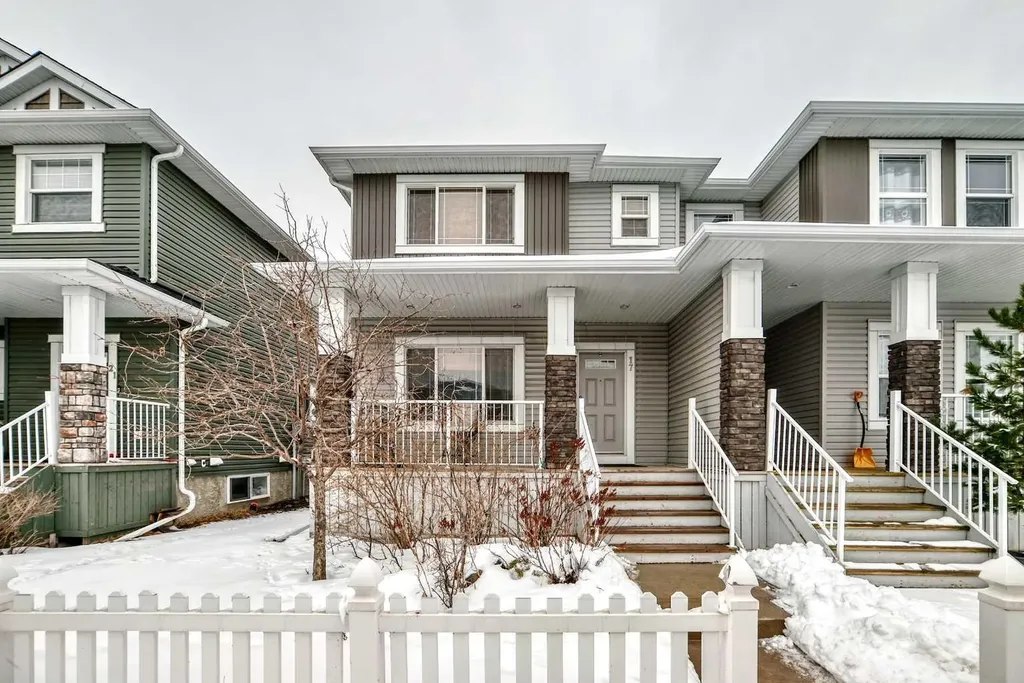 17 Redstone Common NE Calgary AB T3N 0K3